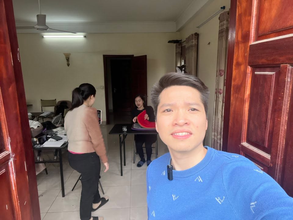 Featured image of post KHÔNG CẦN TRIỆU FOLLOW VẪN KIẾM